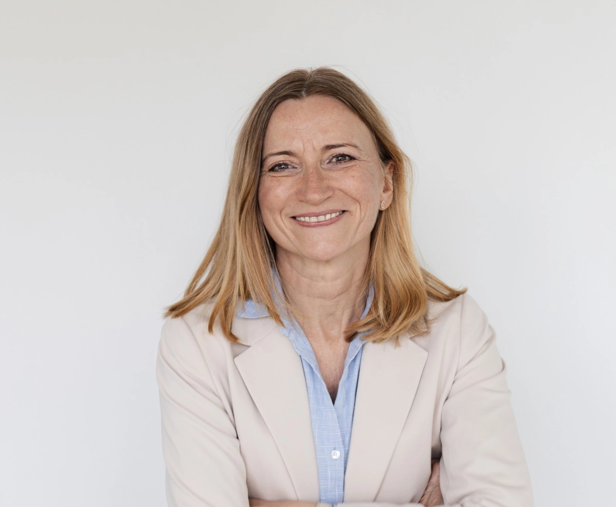 Dr. Renate Mayer
